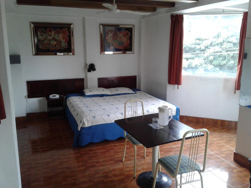 Hotel Posada Proceres Ville de Guatemala Chambre photo